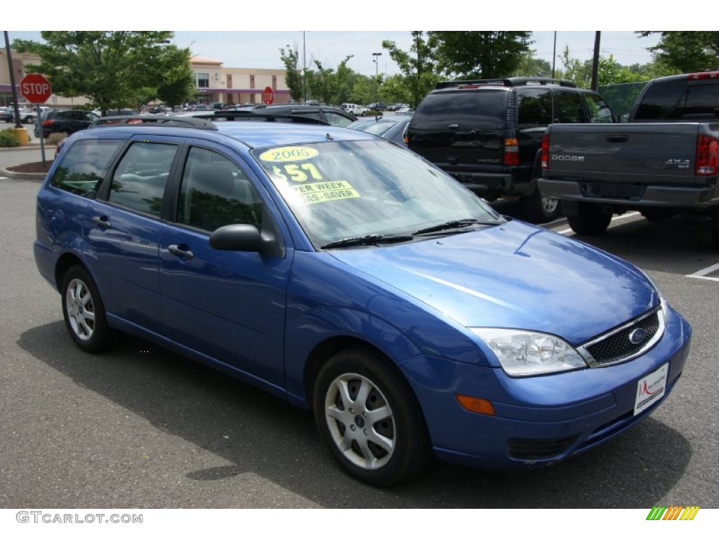 2005 Focus ZXW SES Wagon - Sonic Blue Metallic / Dark Flint/Light Flint photo #3