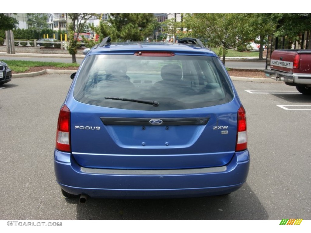 2005 Focus ZXW SES Wagon - Sonic Blue Metallic / Dark Flint/Light Flint photo #5