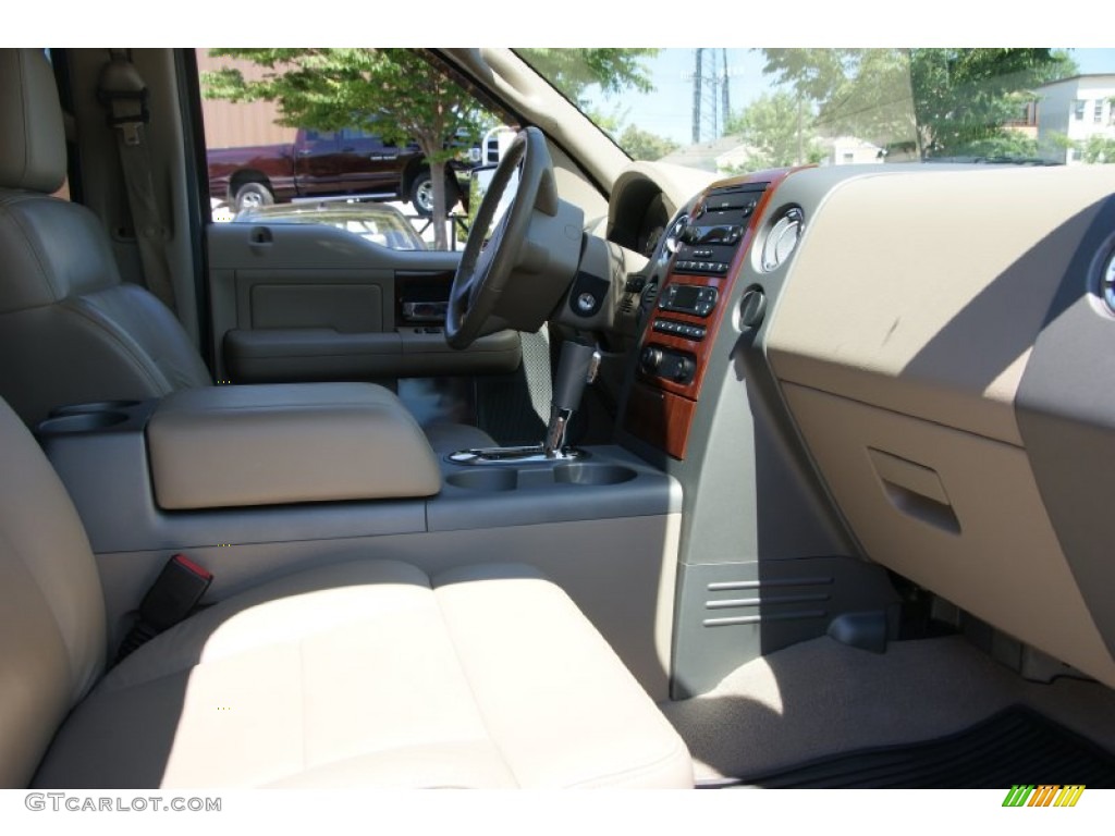 2006 F150 Lariat SuperCrew 4x4 - Smokestone Metallic / Tan photo #22