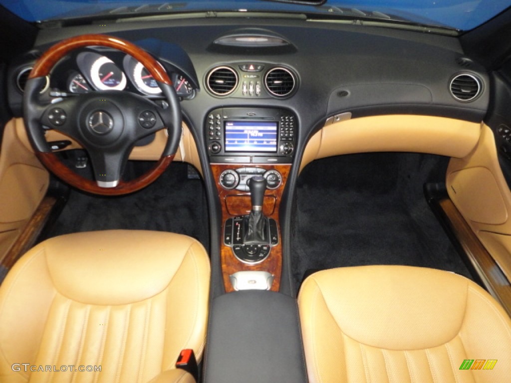 2011 Mercedes-Benz SL 550 Roadster Natural Beige Dashboard Photo #68747395