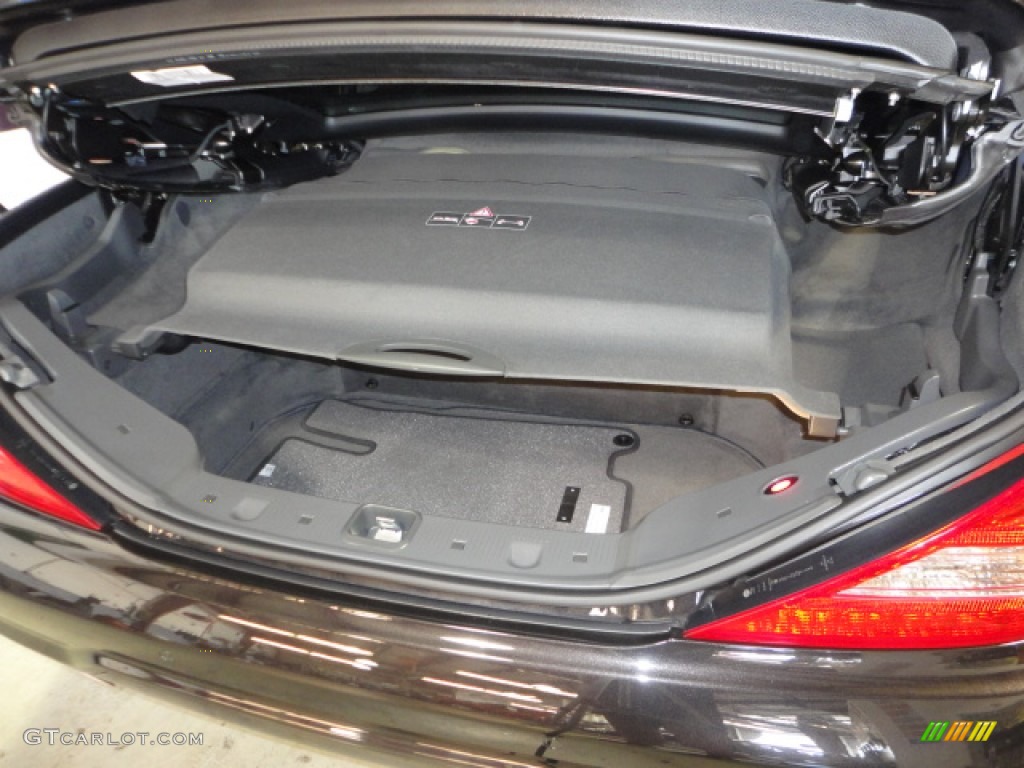 2011 Mercedes-Benz SL 550 Roadster Trunk Photo #68747458