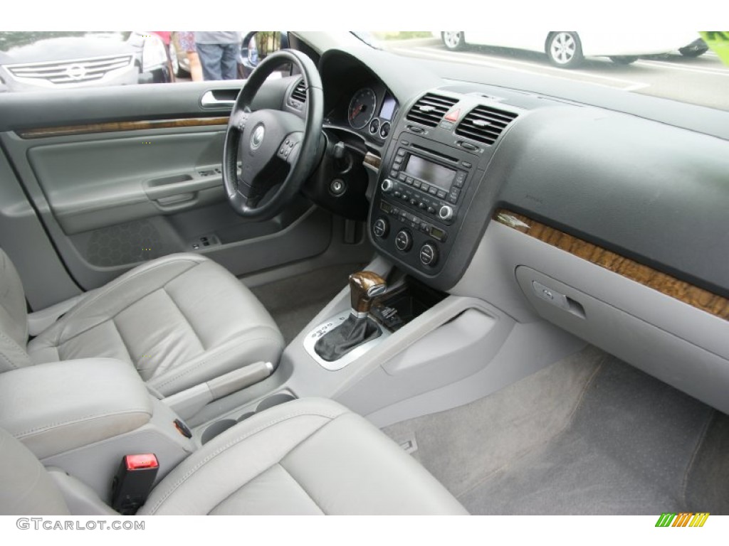 2006 Volkswagen Jetta 2.0T Sedan Interior Color Photos