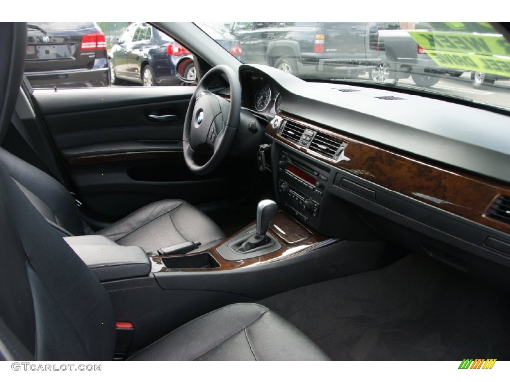 Black Interior 2006 BMW 3 Series 330xi Sedan Photo #68747816