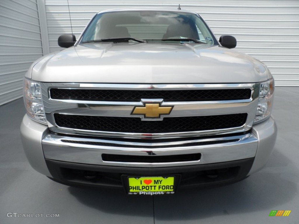 2011 Silverado 1500 LS Extended Cab 4x4 - Sheer Silver Metallic / Dark Titanium photo #7