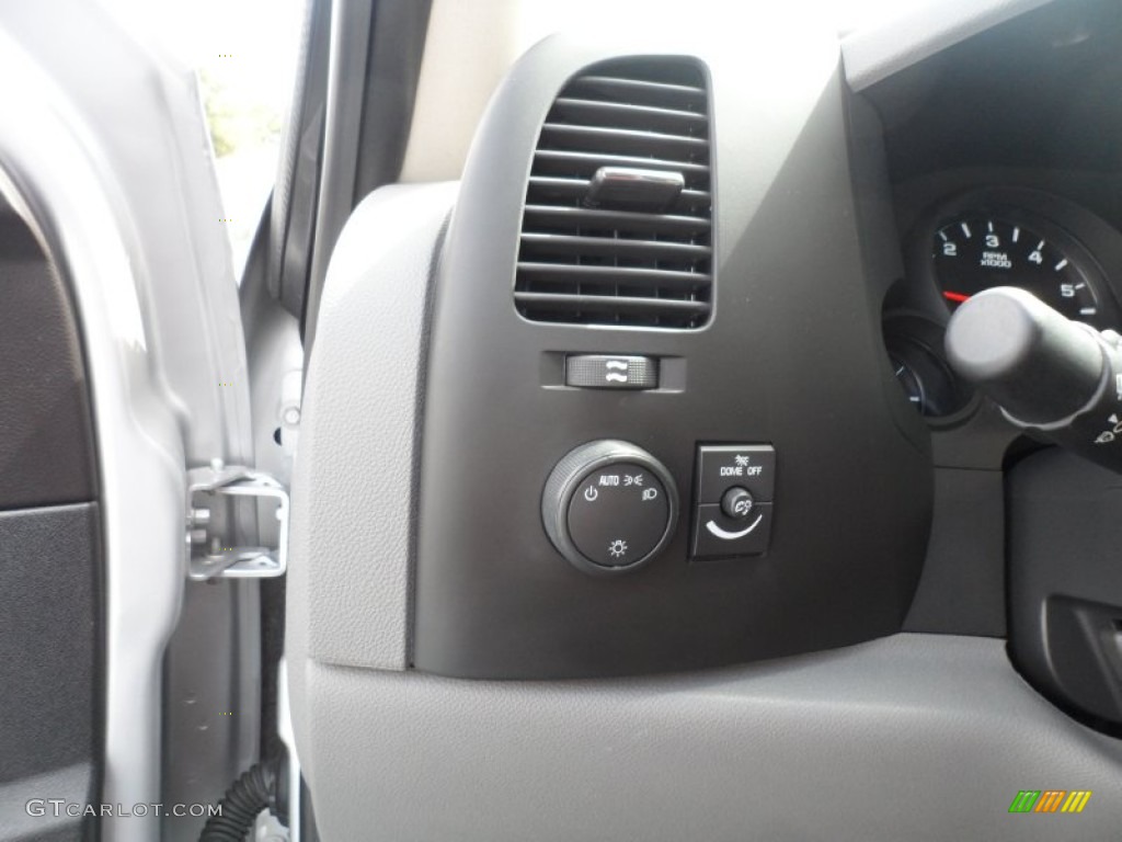 2011 Silverado 1500 LS Extended Cab 4x4 - Sheer Silver Metallic / Dark Titanium photo #43