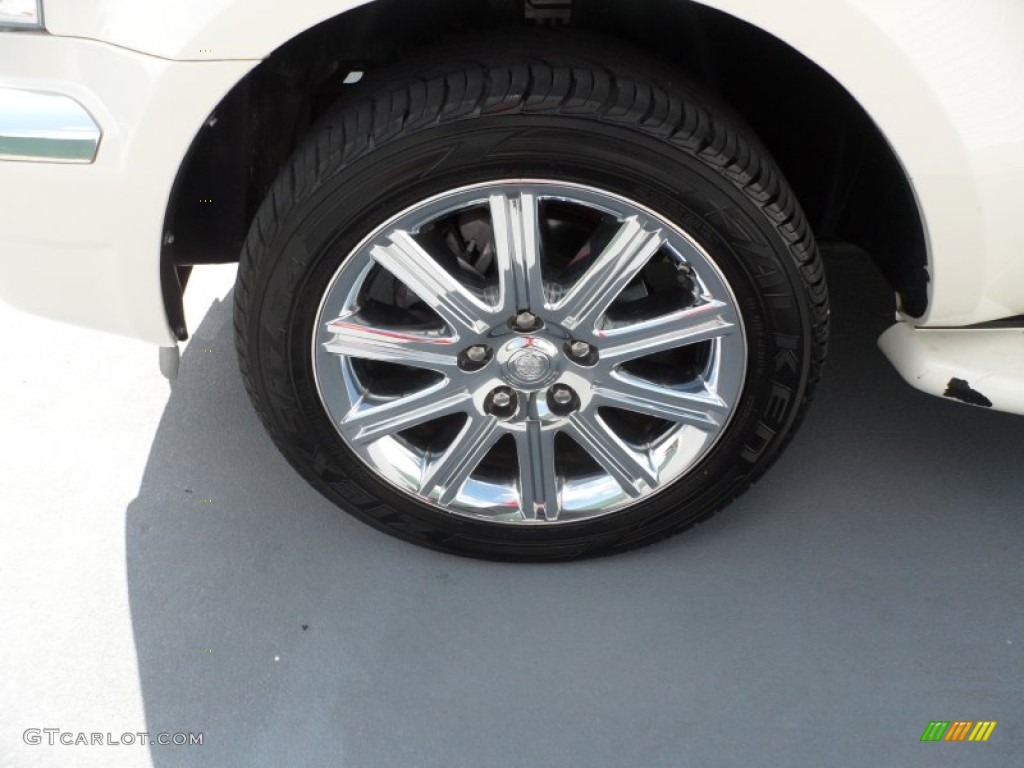 2009 Chrysler Aspen Limited Wheel Photo #68750803