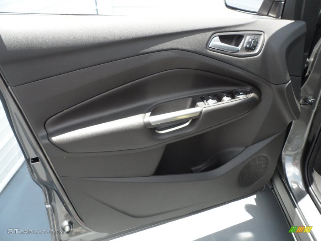 2013 Ford Escape SEL 1.6L EcoBoost Door Panel Photos