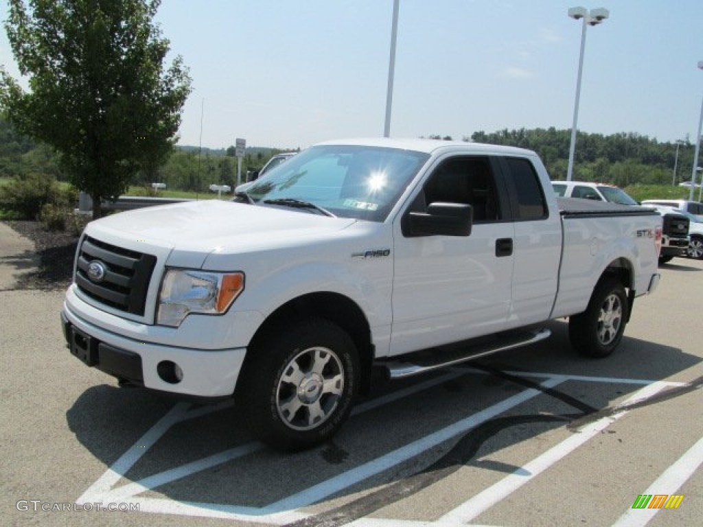 2010 F150 STX SuperCab 4x4 - Oxford White / Medium Stone photo #6