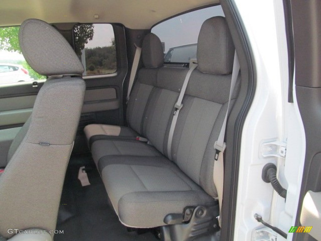 2010 F150 STX SuperCab 4x4 - Oxford White / Medium Stone photo #14