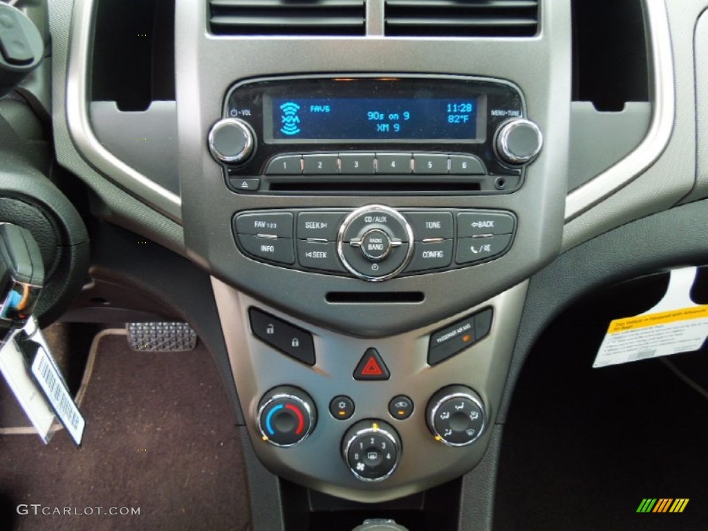 2012 Chevrolet Sonic LT Hatch Controls Photo #68754591