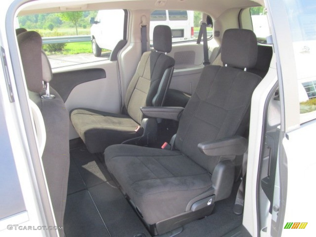 2012 Grand Caravan Crew - Bright Silver Metallic / Black/Light Graystone photo #17