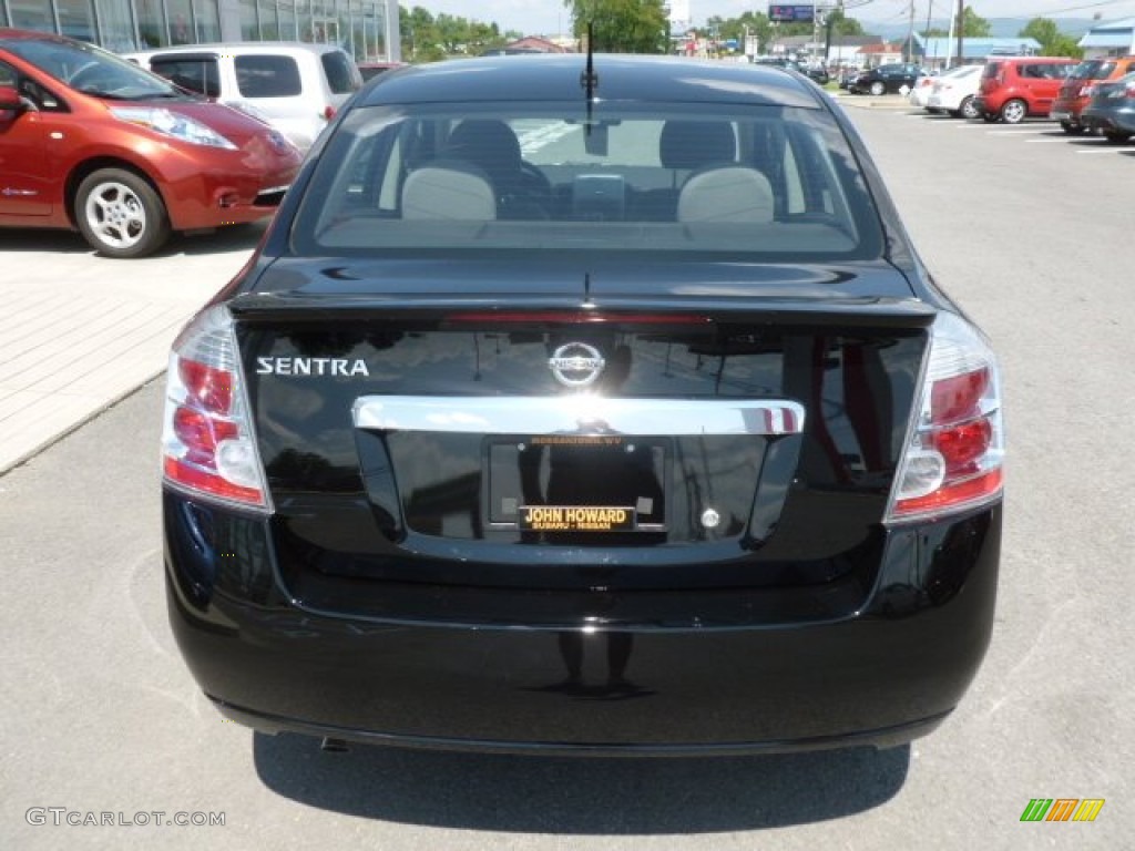 2012 Sentra 2.0 S - Super Black / Beige photo #6