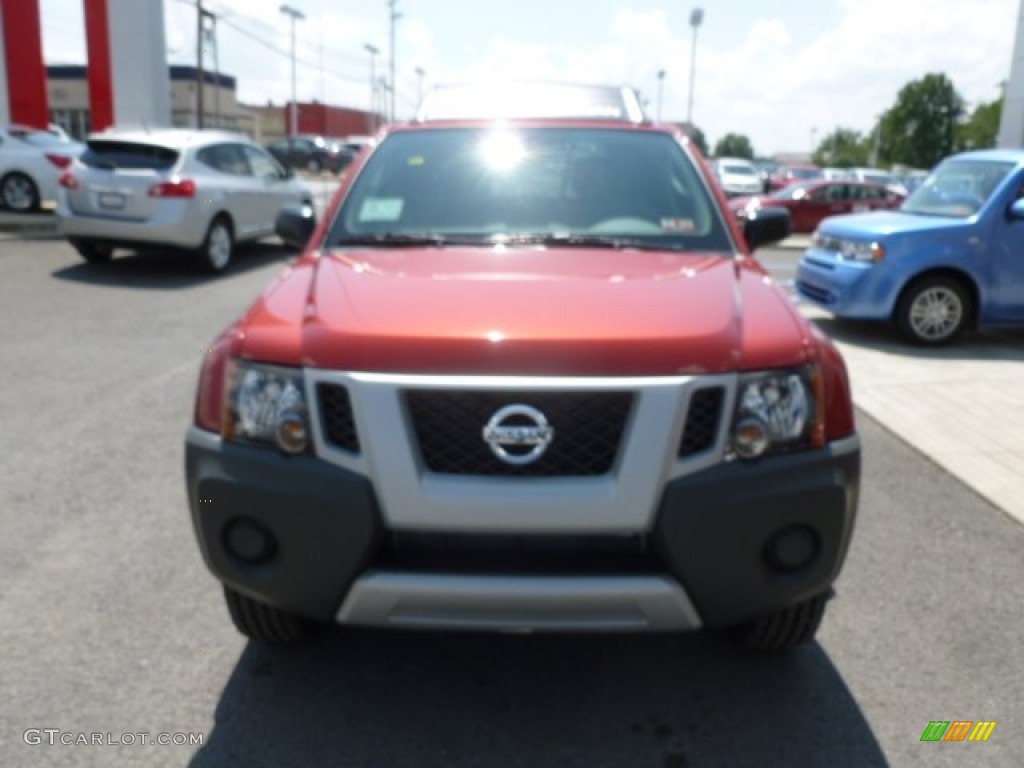 2012 Xterra S 4x4 - Lava Red / Gray photo #2