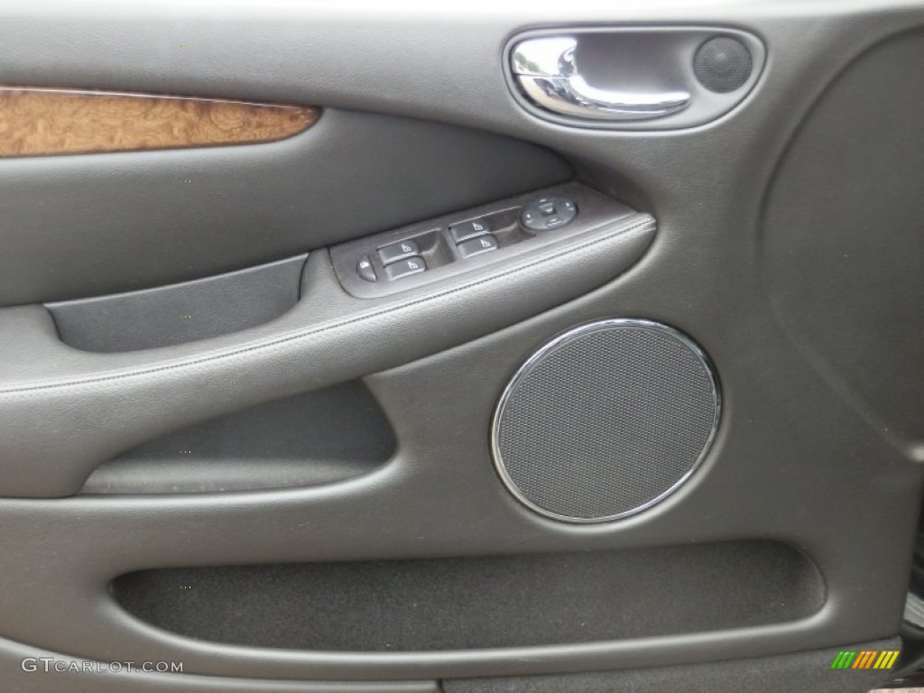 2005 Jaguar X-Type 3.0 Sport Wagon Door Panel Photos