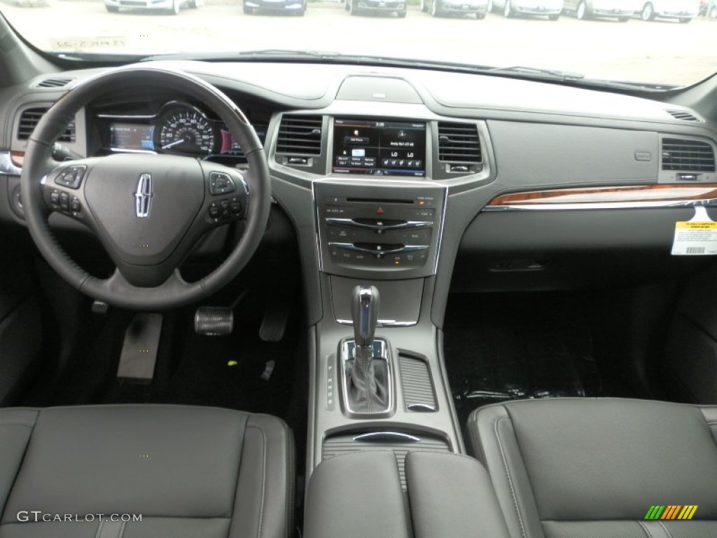2013 Lincoln MKS AWD Charcoal Black Dashboard Photo #68763242