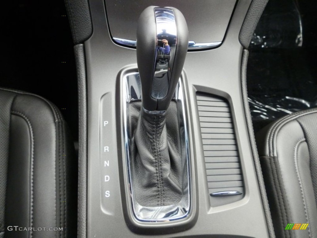 2013 Lincoln MKS AWD 6 Speed SelectShift Automatic Transmission Photo #68763256