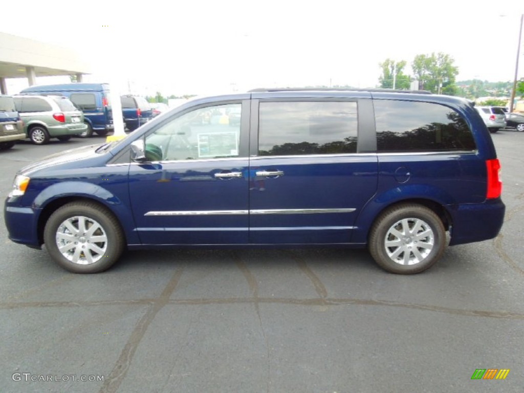 True Blue Pearl 2012 Chrysler Town & Country Touring - L Exterior Photo #68766337