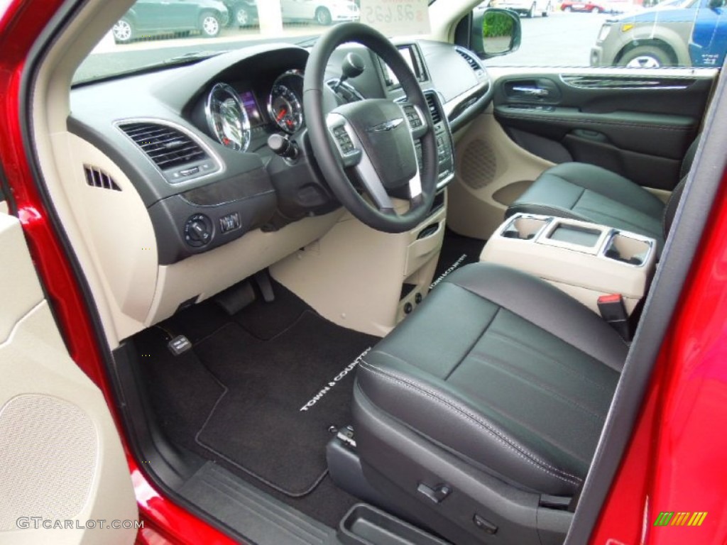 Black/Light Graystone Interior 2012 Chrysler Town & Country Touring Photo #68766610