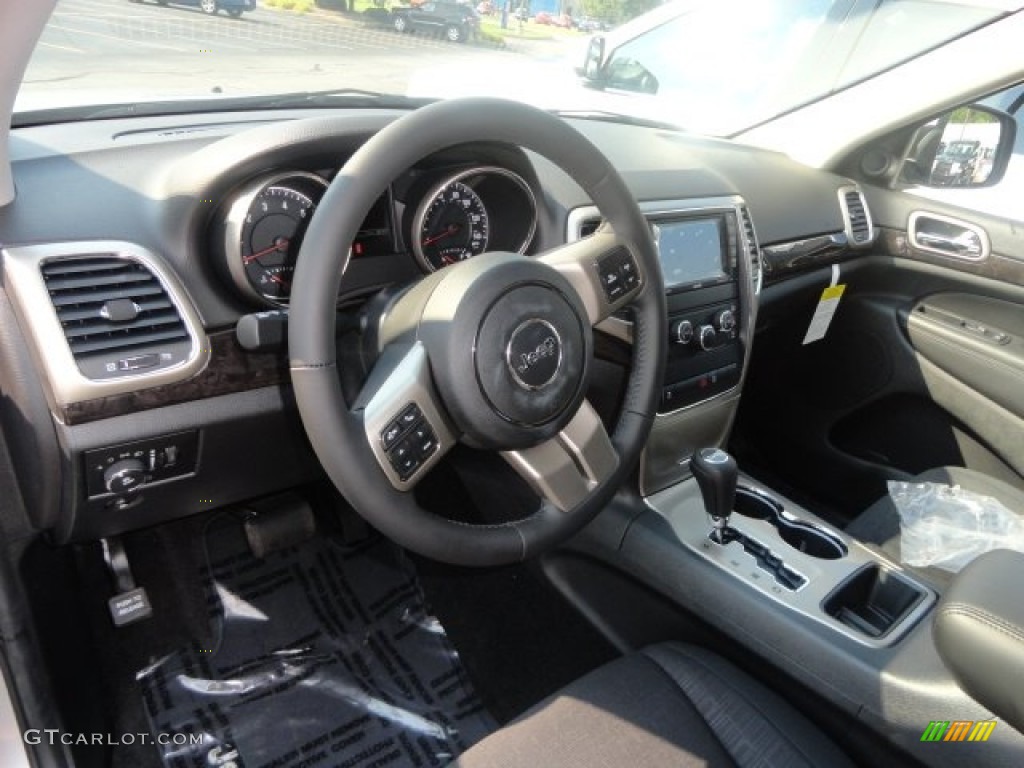 2013 Grand Cherokee Laredo 4x4 - Bright Silver Metallic / Black photo #8