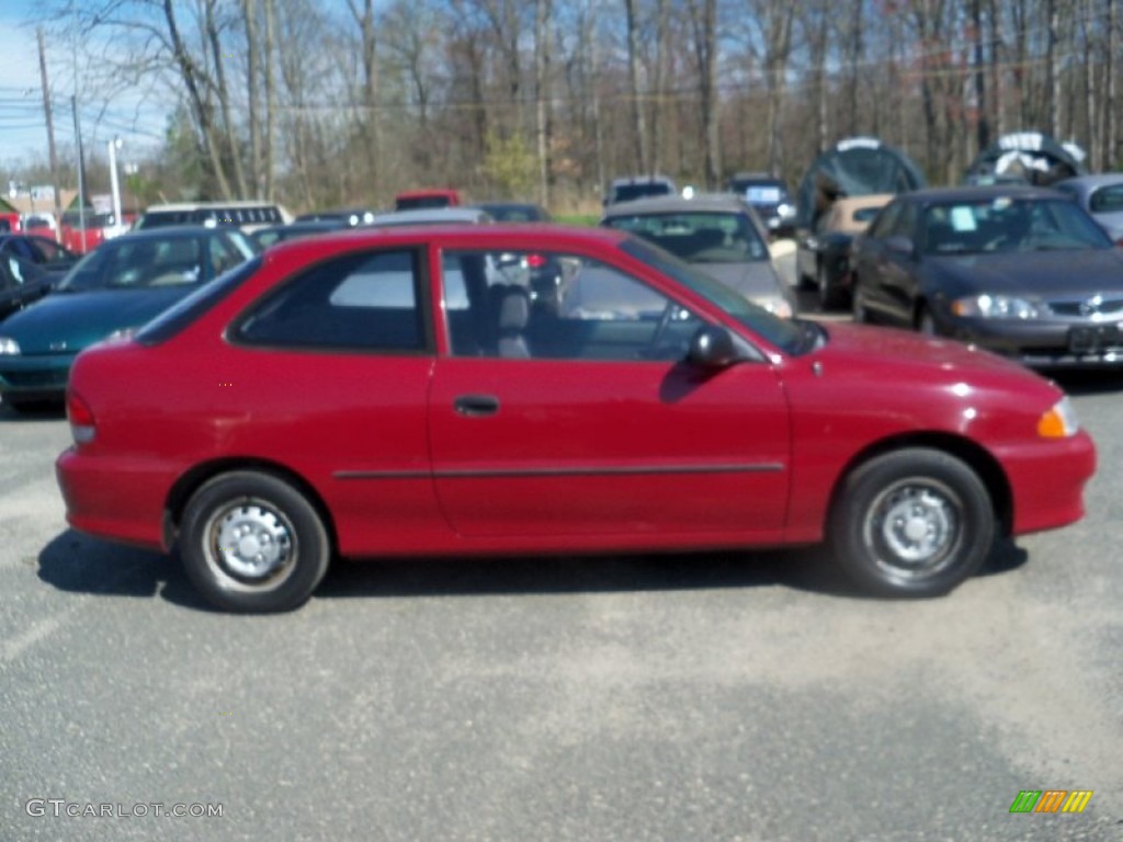 1999 Accent L Coupe - Cherry Red / Gray photo #2