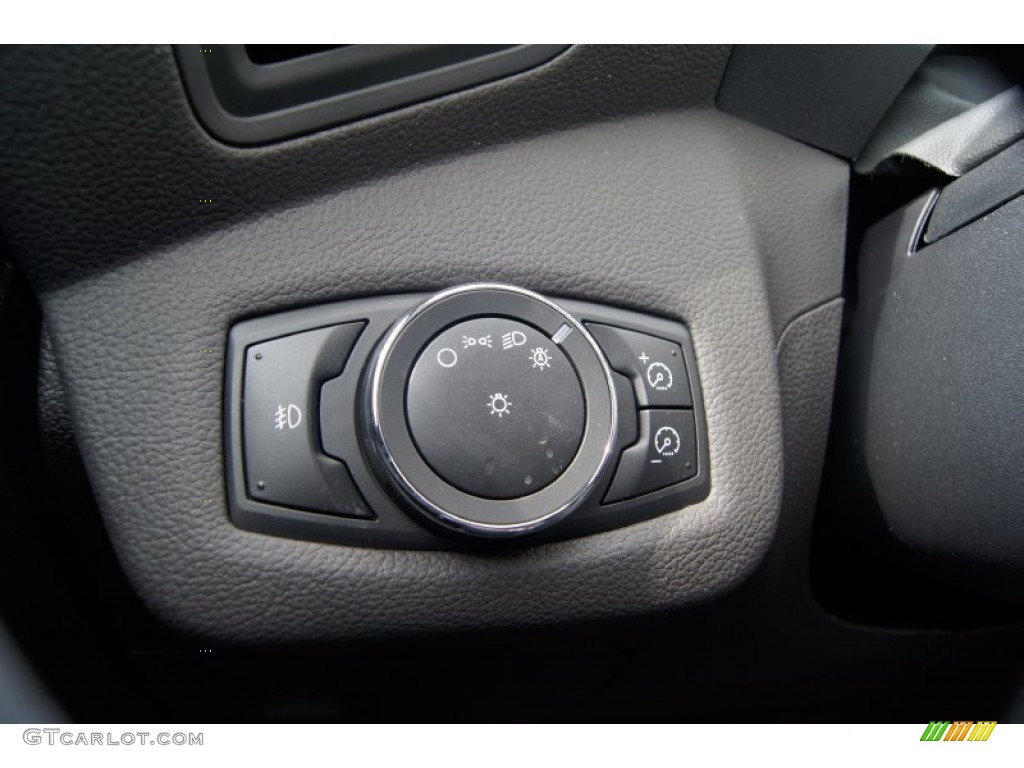 2013 Ford Escape SE 1.6L EcoBoost Controls Photo #68772860