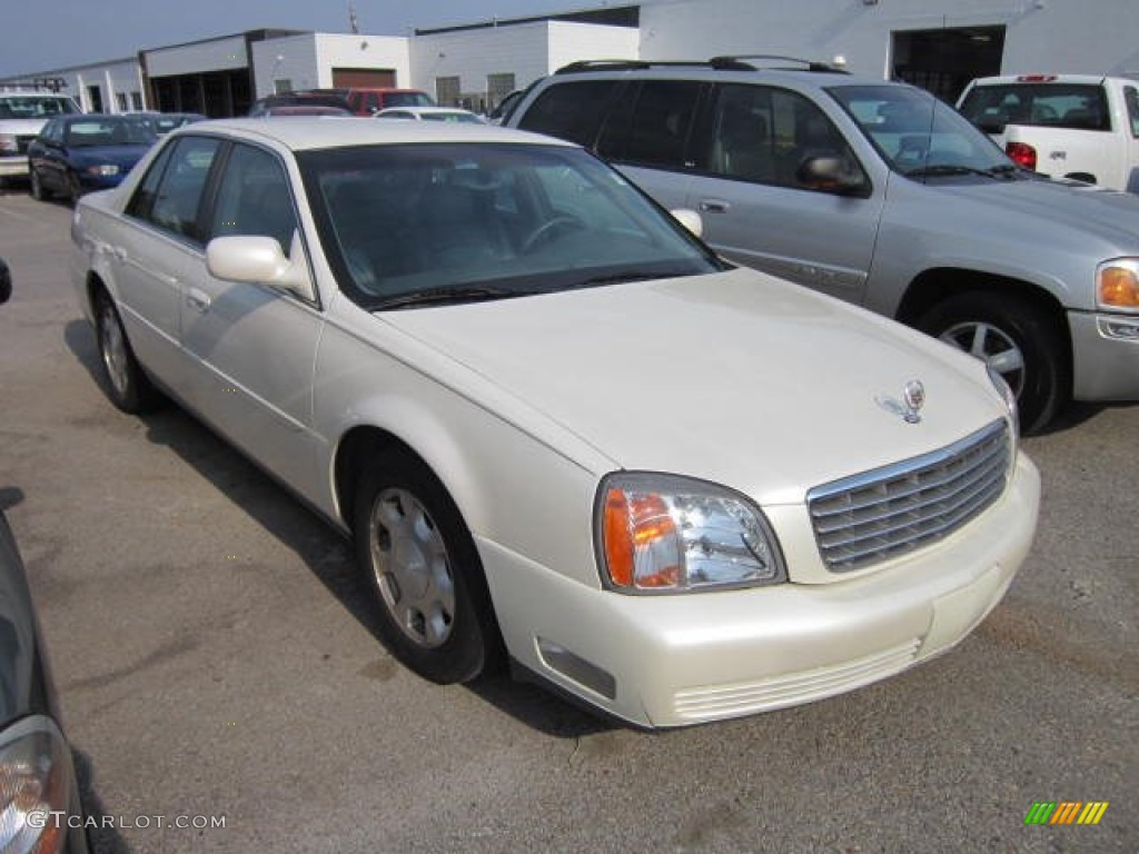 White Diamond 2001 Cadillac DeVille Sedan Exterior Photo #68773493