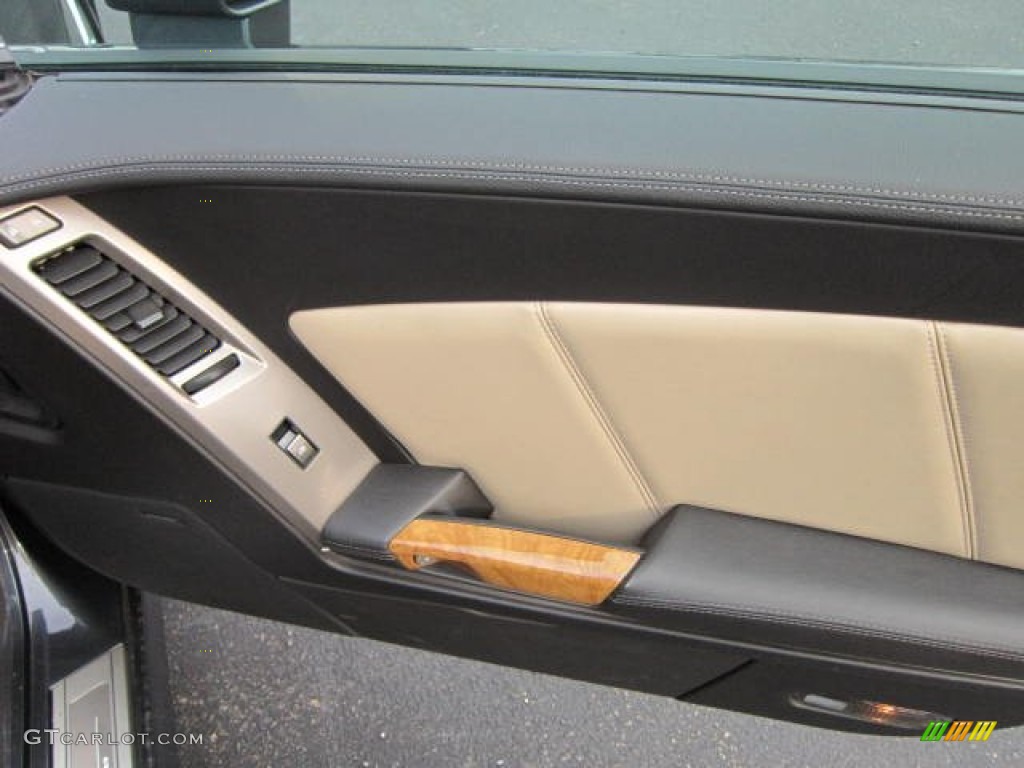 2009 Cadillac XLR Platinum Roadster Ebony/Cashmere Door Panel Photo #68774150