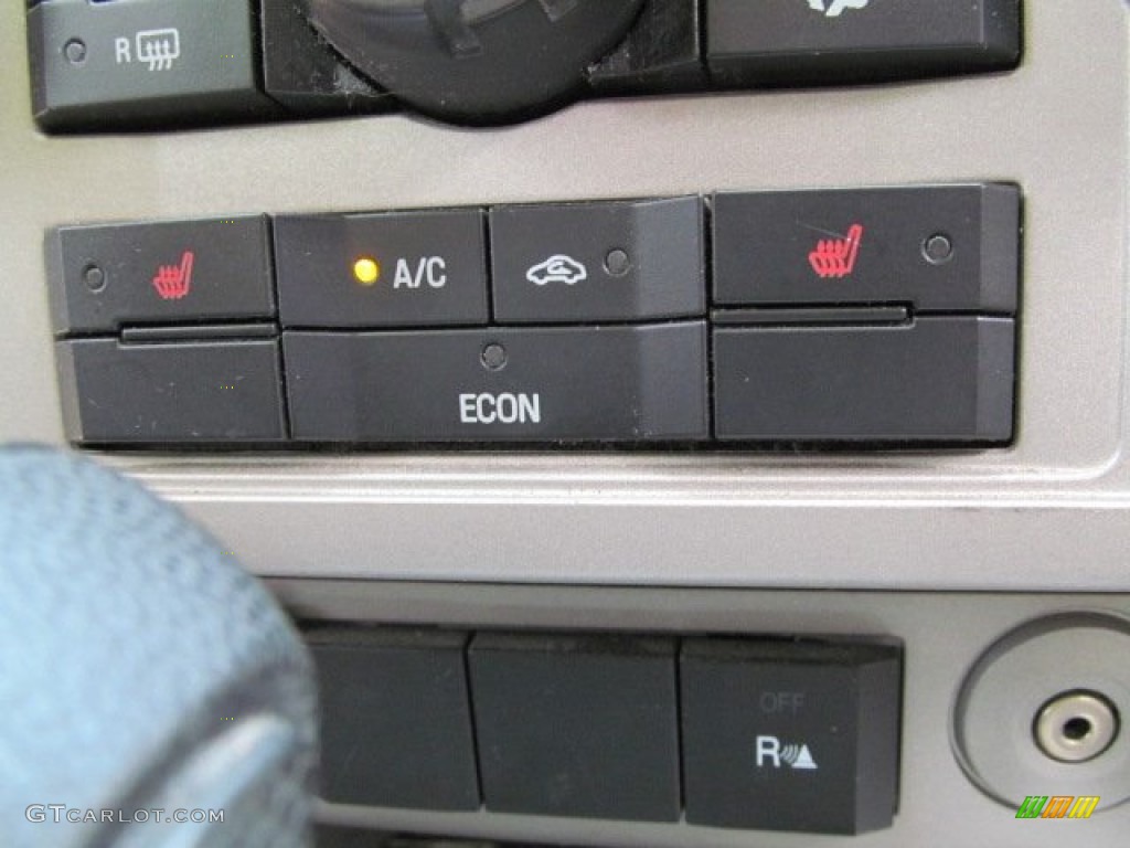 2008 Ford Escape Hybrid 4WD Controls Photo #68778005