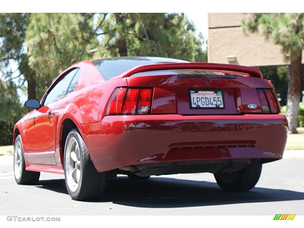 2000 Mustang V6 Coupe - Laser Red Metallic / Medium Graphite photo #7