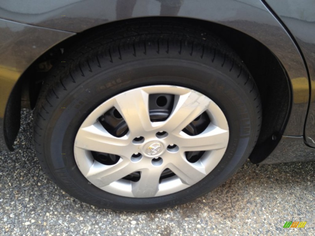2010 Camry LE - Magnetic Gray Metallic / Ash Gray photo #20