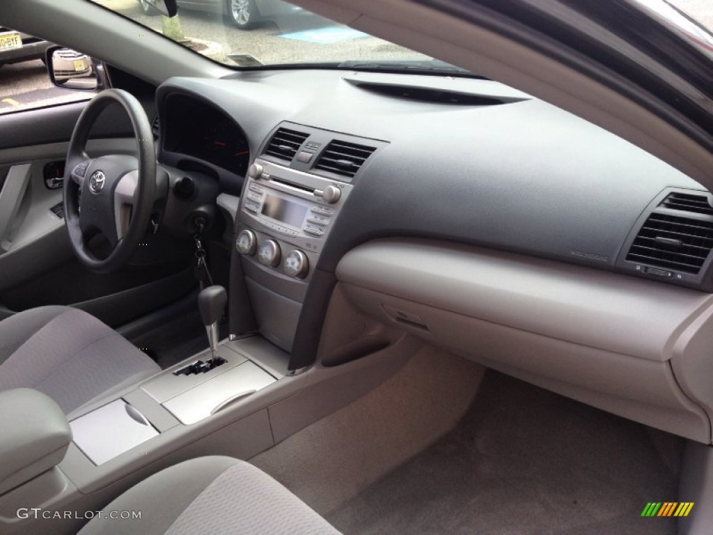 2010 Camry LE - Magnetic Gray Metallic / Ash Gray photo #24