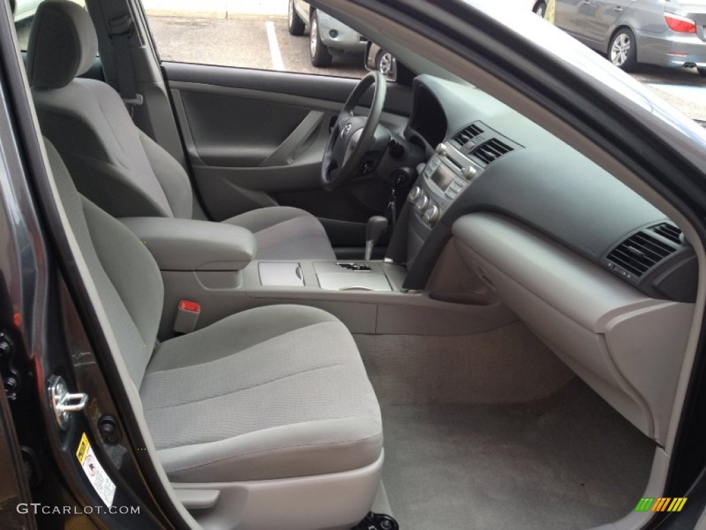 2010 Camry LE - Magnetic Gray Metallic / Ash Gray photo #25