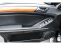 Black - GL 450 4Matic Photo No. 10