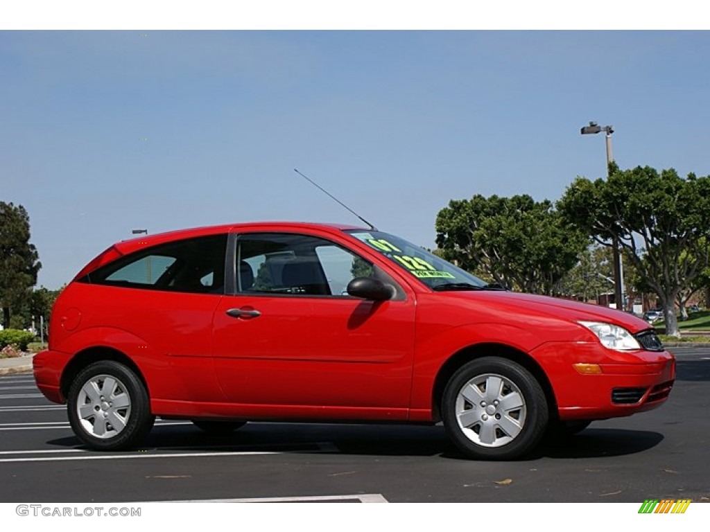 Infra-Red 2007 Ford Focus ZX3 SE Coupe Exterior Photo #68780778