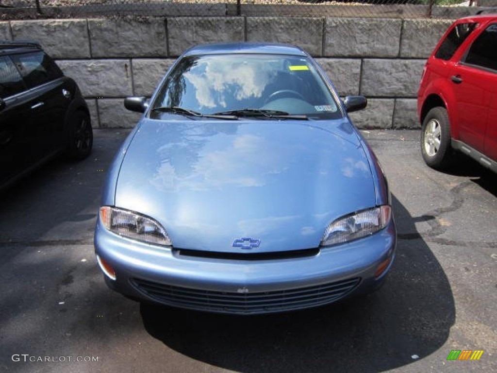 1999 Cavalier Sedan - Medium Opal Blue Metallic / Graphite photo #2