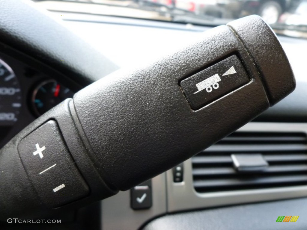 2011 Chevrolet Suburban Z71 4x4 6 Speed Automatic Transmission Photo #68785289