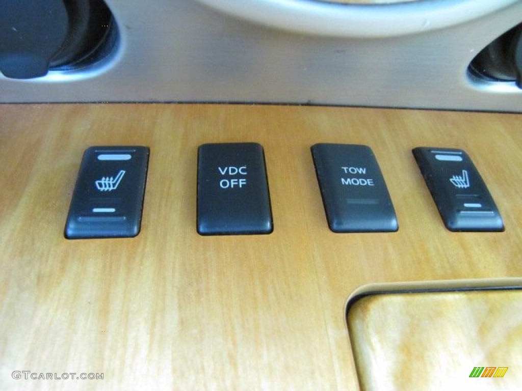 2004 Infiniti QX 56 Controls Photo #68785646