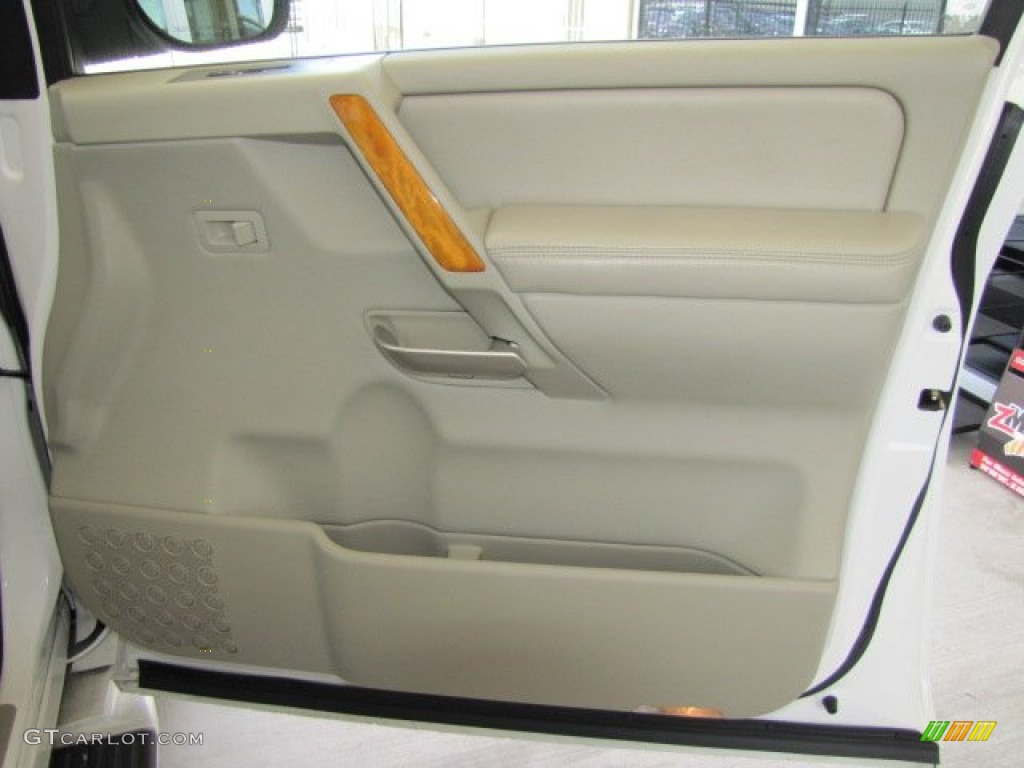 2004 Infiniti QX 56 Willow Door Panel Photo #68785847