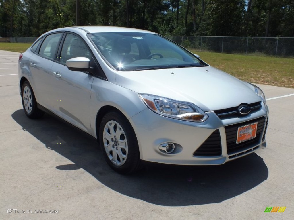 2012 Focus SE Sedan - Ingot Silver Metallic / Stone photo #1