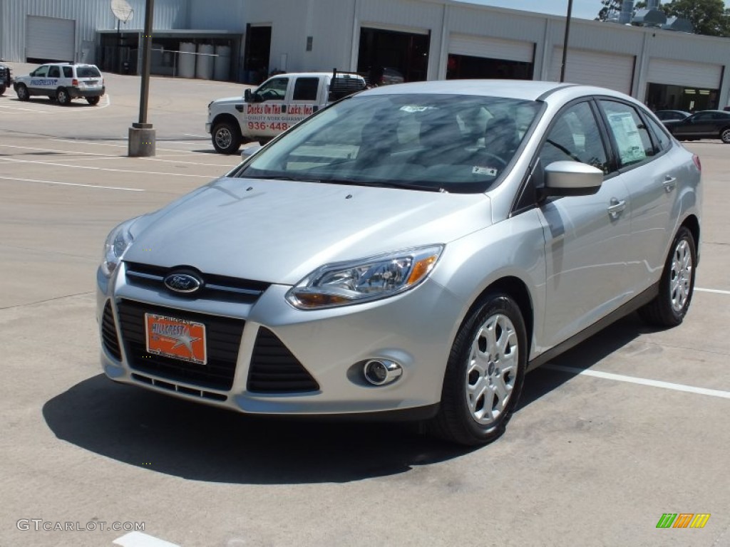 2012 Focus SE Sedan - Ingot Silver Metallic / Stone photo #9