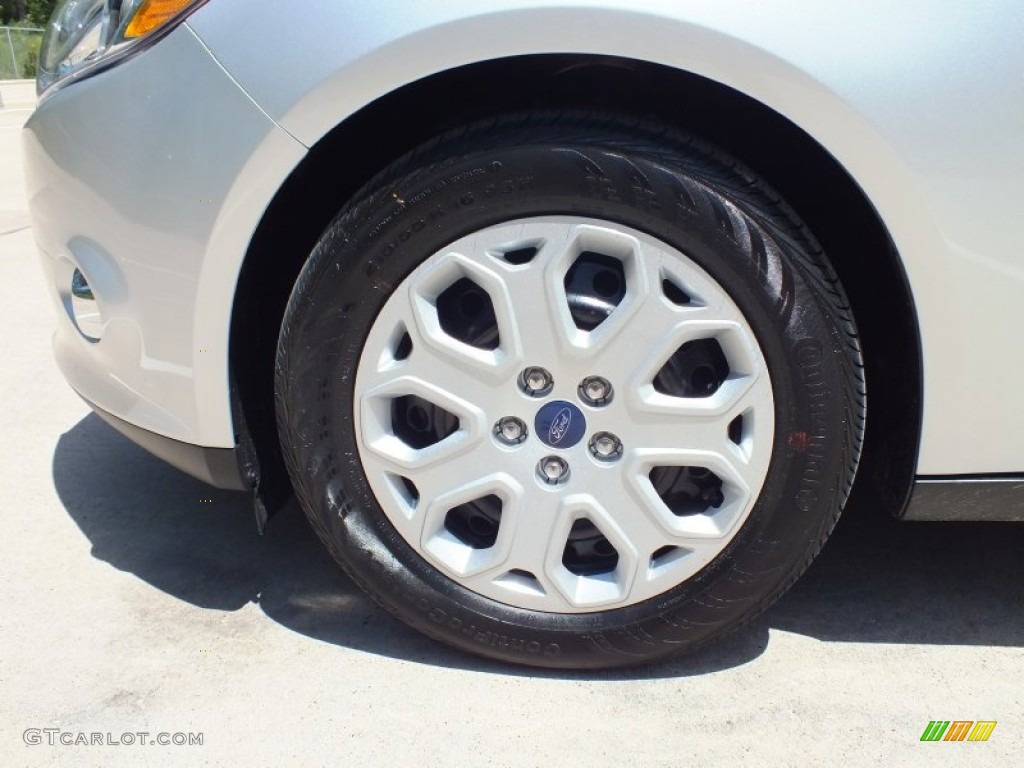 2012 Focus SE Sedan - Ingot Silver Metallic / Stone photo #12