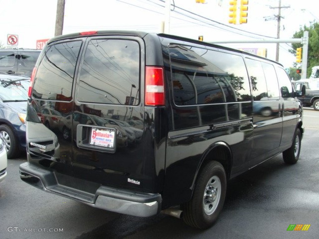 2009 Express 3500 Extended Passenger Van - Black / Medium Pewter photo #4