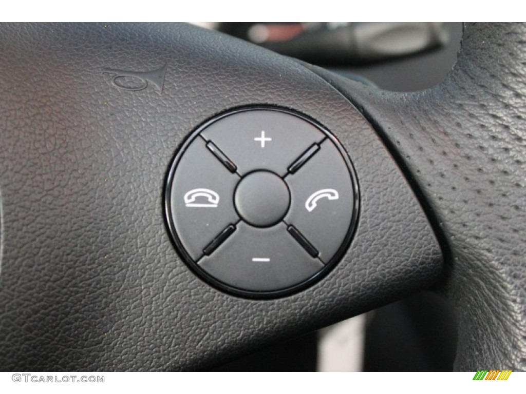 2009 Mercedes-Benz SL 550 Roadster Controls Photo #68789213