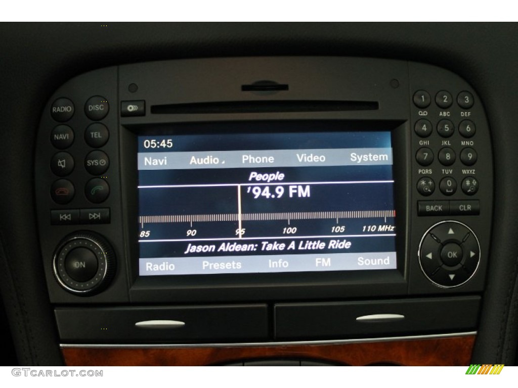 2009 Mercedes-Benz SL 550 Roadster Audio System Photo #68789231