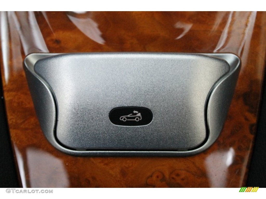 2009 Mercedes-Benz SL 550 Roadster Controls Photo #68789255