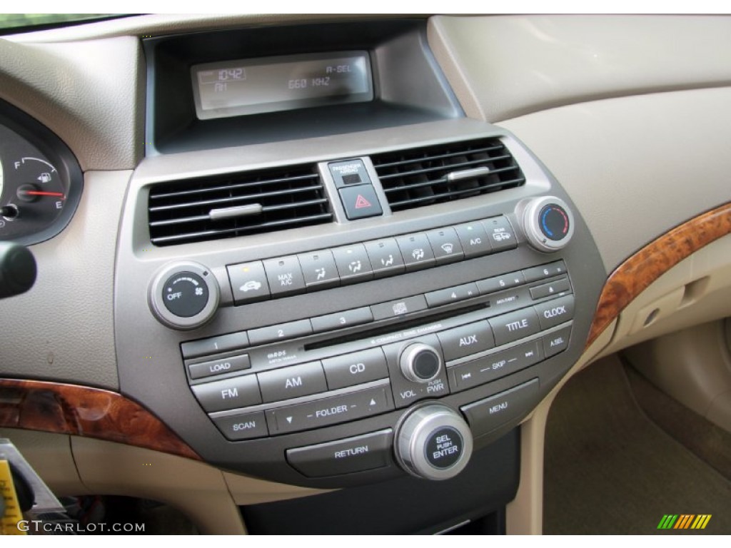 2009 Honda Accord EX Sedan Controls Photo #68790710