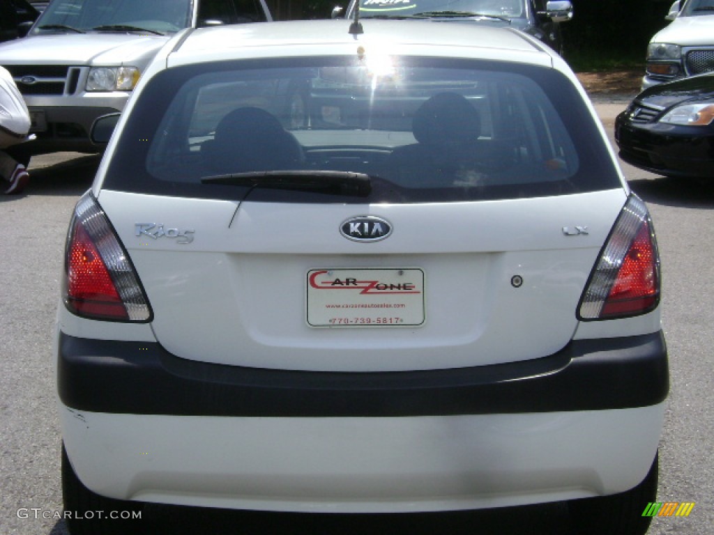 2008 Rio Rio5 LX Hatchback - White / Gray photo #4