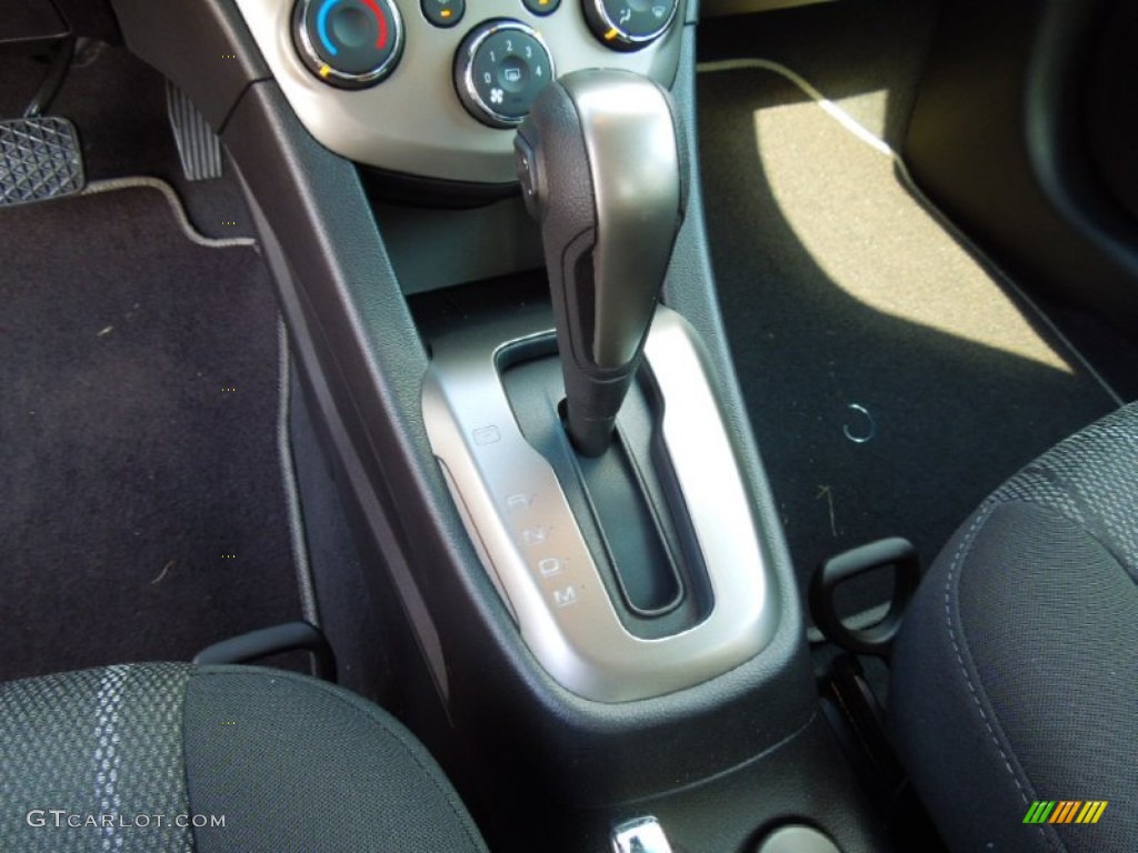 2012 Sonic LT Sedan - Victory Red / Jet Black/Dark Titanium photo #11