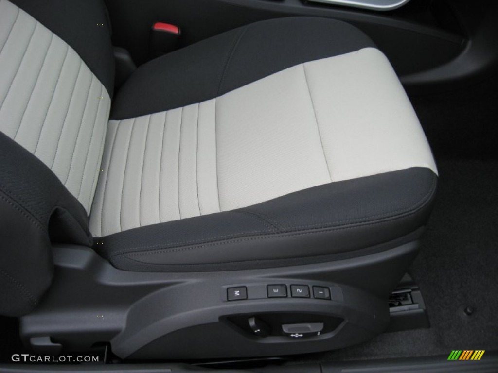 Off Black/Blonde Interior 2013 Volvo C30 T5 Photo #68792993