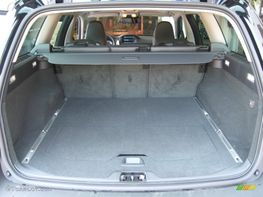 2012 Volvo XC70 3.2 AWD Trunk Photo #68794613